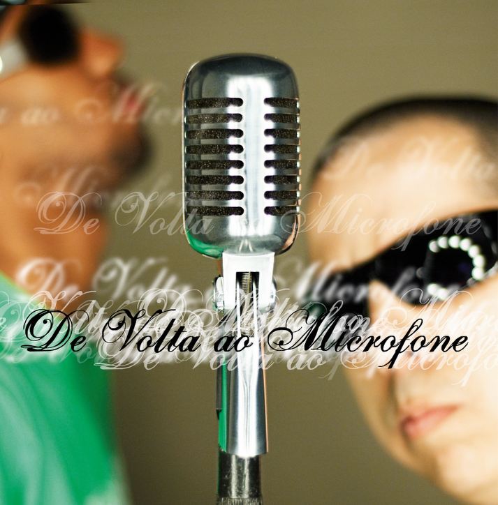 De Volta ao Microfone